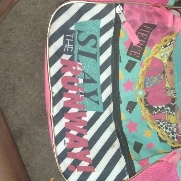 Omg dolls backpack and lunchbox - Picture 4 of 4